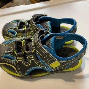 Water/outside shoes size 9